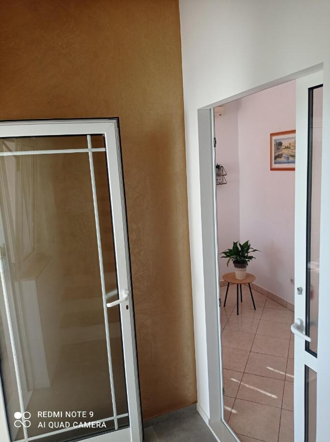 Apartments Nina M Башка-Вода Экстерьер фото